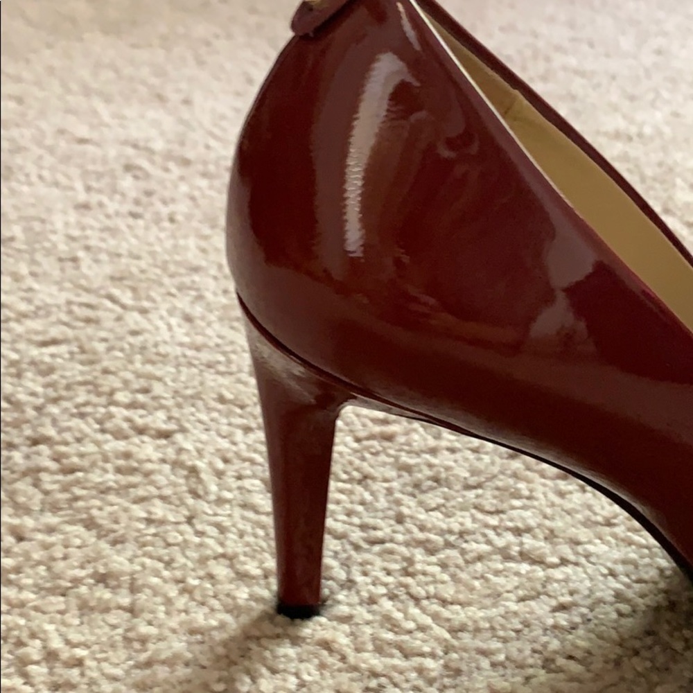 Shoes - Picture 5 of 8